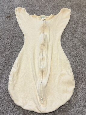 Swaddle Designs Cream Sleeveless Sleep Sack One-Piece with Front Zipper